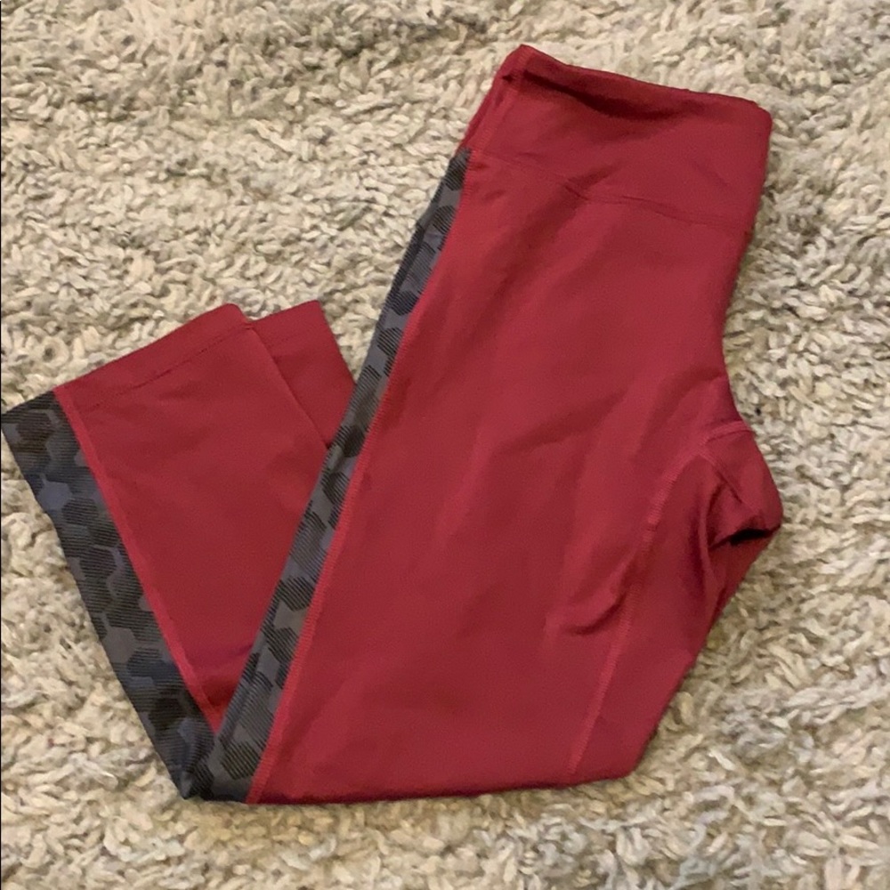 NWT Asics Cropped Leggings